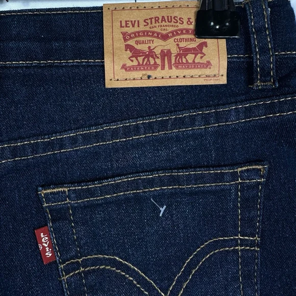 Levi Girls Boot Cut Dark Wash Blue Jeans Size 8 - Picture 3 of 6